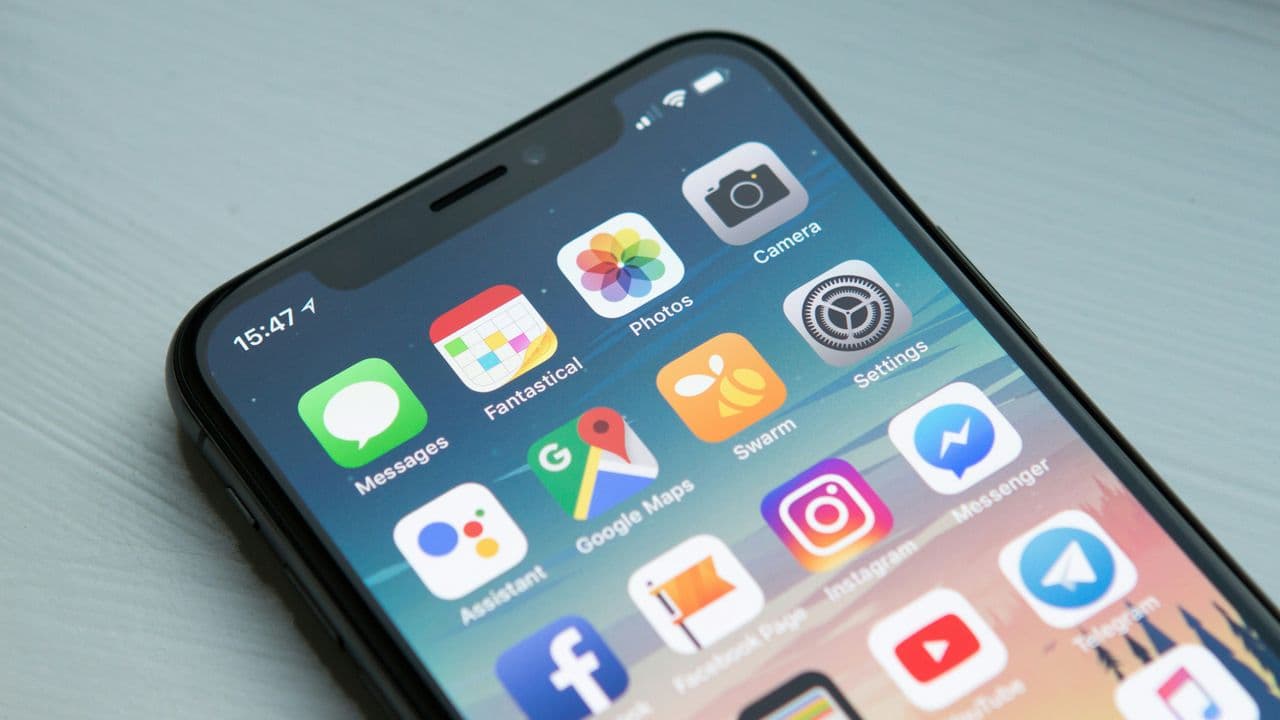 Claude 在 App Store 超越 ChatGPT:AI 競爭格局的重大轉變